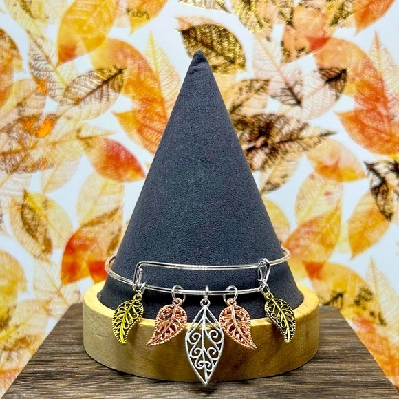 Handmade Fall Bangle Charm Bracelet! - Picture 1 of 3